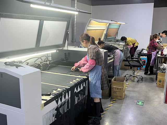 04-Laser Cutter